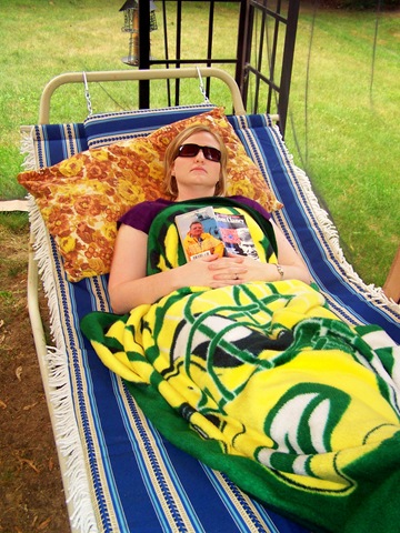 [Steph in Hammock[5].jpg]